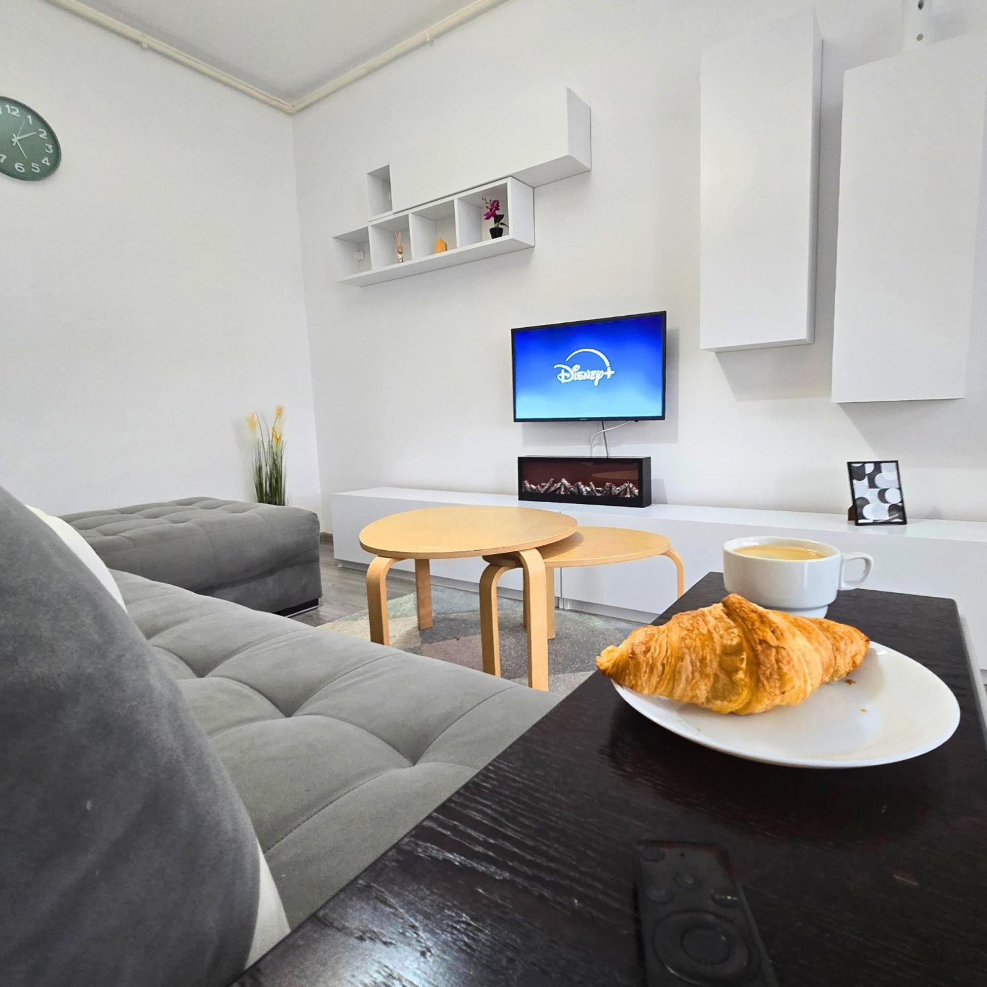 Apartment "Solar 48", Private Parking, One Bedroom Букурещ Екстериор снимка