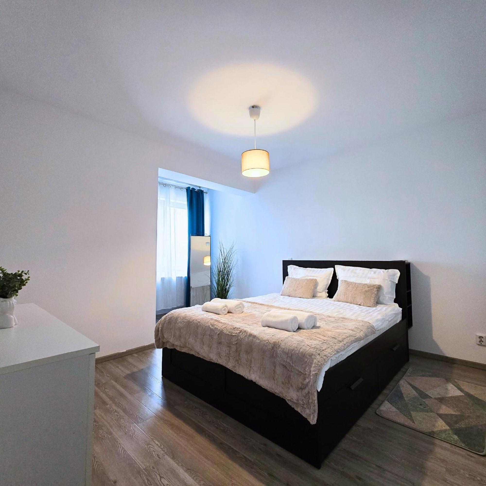 Apartment "Solar 48", Private Parking, One Bedroom Букурещ Екстериор снимка