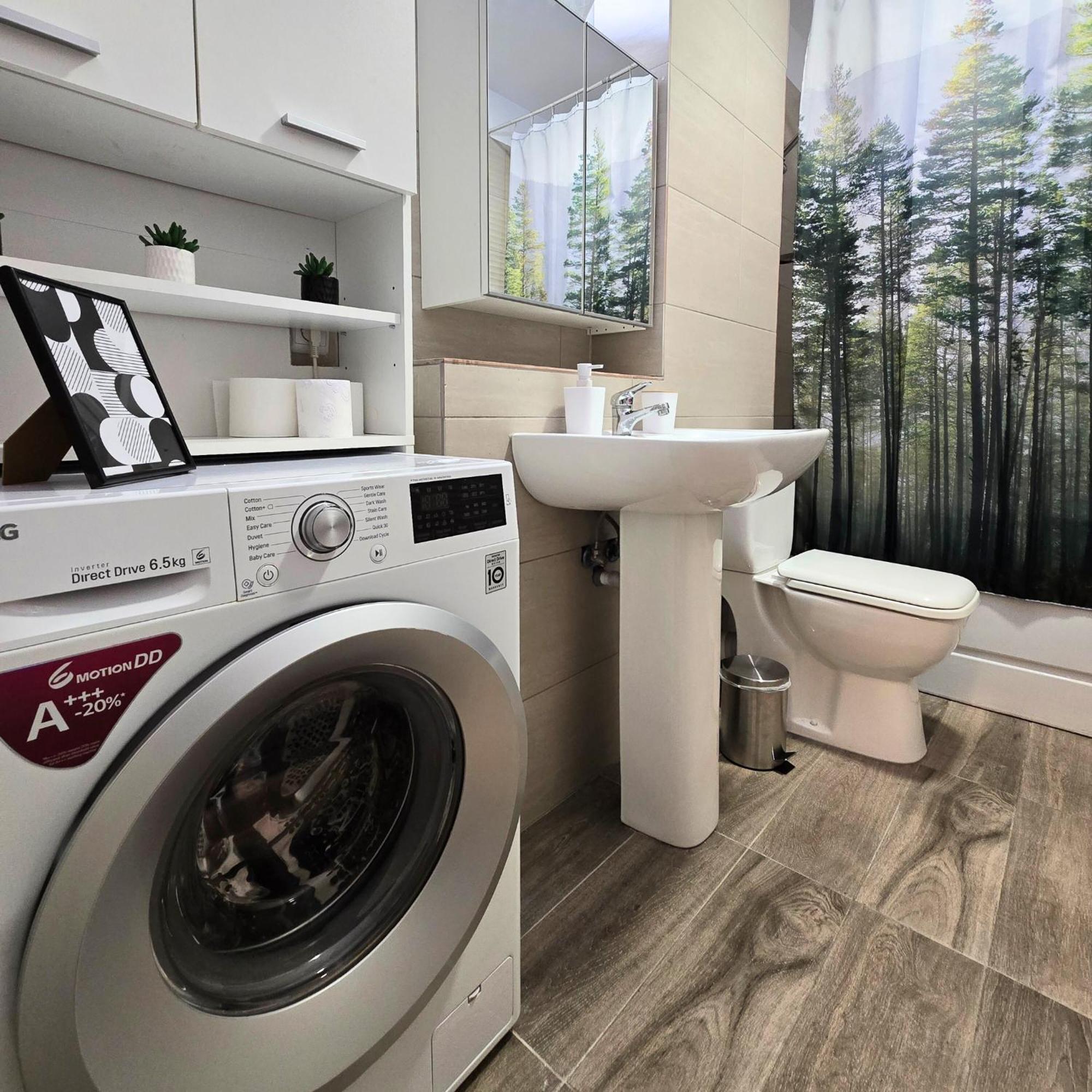 Apartment "Solar 48", Private Parking, One Bedroom Букурещ Екстериор снимка
